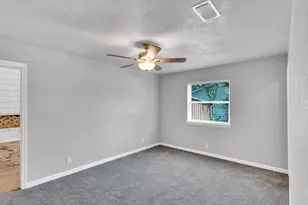 112 Lochness Ln, Benbrook, TX 76126 - Photo 10