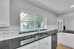 112 Lochness Ln, Benbrook, TX 76126 - Photo 8