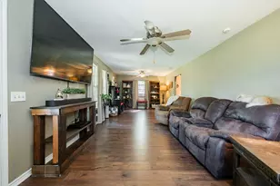 815 Vz County Rd 4409, Ben Wheeler, TX 75754 - Photo 22