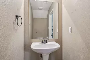 6756 Shadow Creek Dr, Dallas, TX 75241 - Photo 32