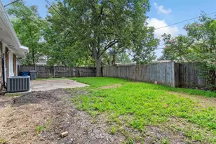 3230 High Vista Dr, Dallas, TX 75234 - Photo 6