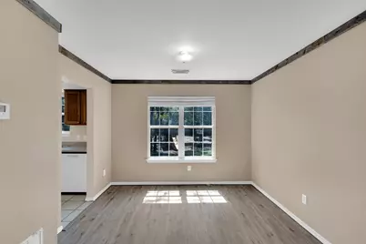 300 Bowden Circle, Burleson, TX 76028 - Photo 8