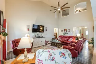 217 Hackney St, Waxahachie, TX 75165 - Photo 6