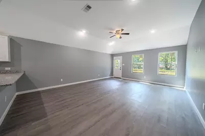 110 Red Oak, Mabank, TX 75156 - Photo 2