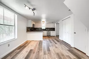 9217 Old Cross Timbers Rd, Flower Mound, TX 75022 - Photo 10