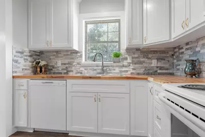 4617 Anlo Street, Waco, TX 76710 - Photo 10