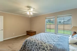 804 Beechcraft Ave, Grand Prairie, TX 75051 - Photo 18