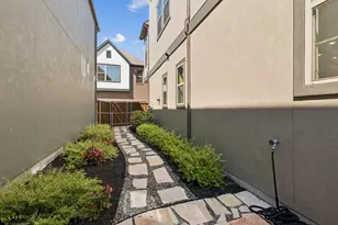 7112 Amber Grv Ct, Dallas, TX 75231 - Photo 22