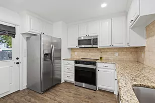 1031 W Gandy St, Denison, TX 75020 - Photo 14