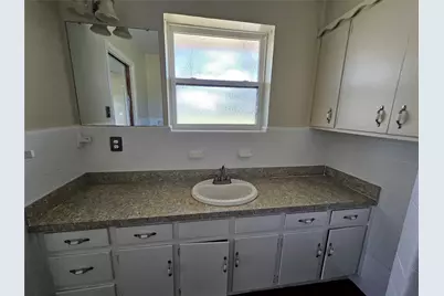 2100 E Fm 4, Cleburne, TX 76031 - Photo 10