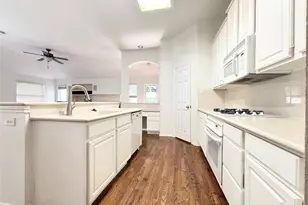 2401 Summerside Ln, McKinney, TX 75072 - Photo 4