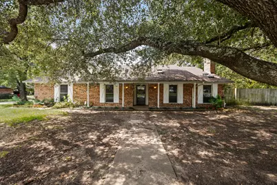 411 Highland Drive, Ennis, TX 75119 - Photo 1