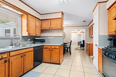 5005 South Drive, Fort Worth, TX 76132 - Photo 10