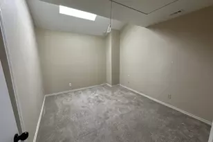 8639 Clover Meadow Dr, Dallas, TX 75243 - Photo 24