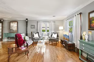 4608 Kelly Elliott Rd, Arlington, TX 76017 - Photo 2