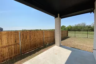 310 Devonshire Dr, Greenville, TX 75401 - Photo 32