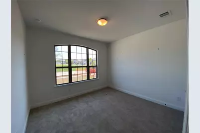 310 Devonshire Drive, Greenville, TX 75401 - Photo 4