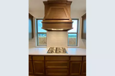 310 Devonshire Drive, Greenville, TX 75401 - Photo 8