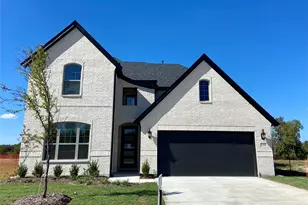 310 Devonshire Dr, Greenville, TX 75401 - Photo 1