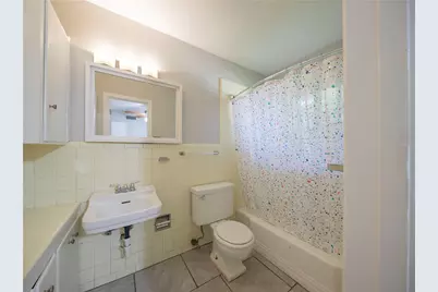 804 N Locust Street #B3, Denton, TX 76201 - Photo 6