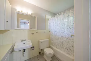 804 N Locust St, Denton, TX 76201 - Photo 6