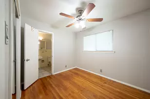 804 N Locust St, Denton, TX 76201 - Photo 4