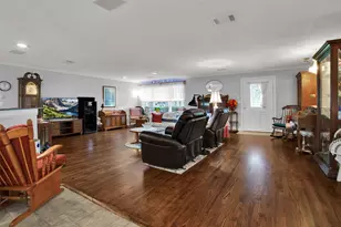 206 Clements Rd, Whitesboro, TX 76273 - Photo 6