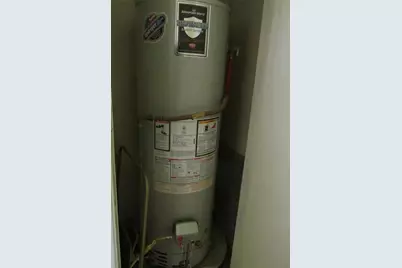 1709 Lattimore Street, Denton, TX 76209 - Photo 20