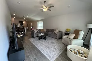 14032 Earlham St, Pilot Point, TX 76258 - Photo 8