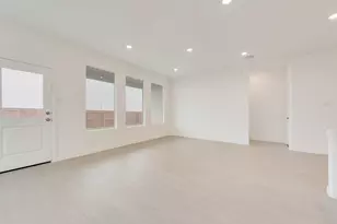 3917 Falcon Fld, Mesquite, TX 75181 - Photo 6