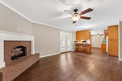 913 N Main Street, Springtown, TX 76082 - Photo 12