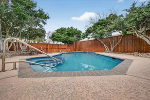 1036 Clinton St, Carrollton, TX 75007 - Photo 4