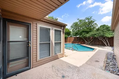 1036 Clinton Street, Carrollton, TX 75007 - Photo 32