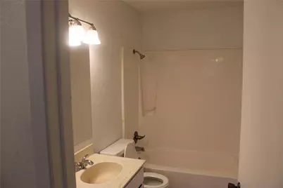 1404 Chapelwood Drive #1406, Waco, TX 76712 - Photo 8