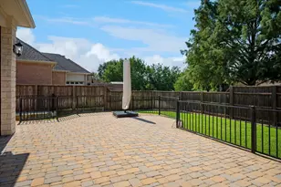 7509 Cedar Elm Dr, Irving, TX 75063 - Photo 34