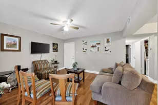 7431 Holly Hill Dr, Dallas, TX 75231 - Photo 2