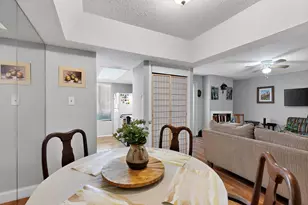 7431 Holly Hill Dr, Dallas, TX 75231 - Photo 10