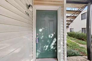 7431 Holly Hill Dr, Dallas, TX 75231 - Photo 6