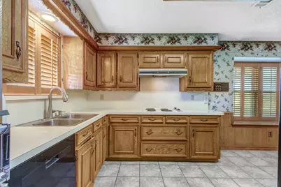 2101 Hunters Ridge, Carrollton, TX 75006 - Photo 14