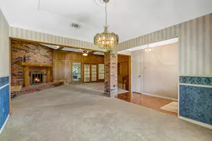 2101 Hunters Ridge, Carrollton, TX 75006 - Photo 4