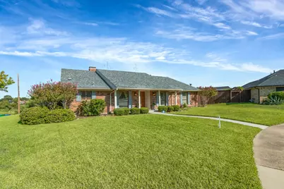 2101 Hunters Ridge, Carrollton, TX 75006 - Photo 2