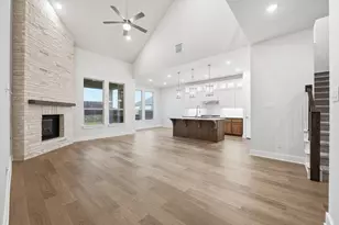 952 Alberta Spruce Rd, Fort Worth, TX 76247 - Photo 6