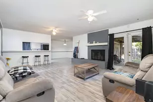 205 Royal Oaks Dr, Greenville, TX 75402 - Photo 2