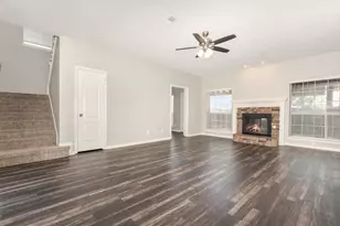 1305 Barclay Dr, Carrollton, TX 75007 - Photo 2