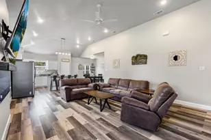 240 Marianne Cir, Sulphur Springs, TX 75482 - Photo 2