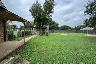 506 9th St, Hico, TX 76457 - Photo 20