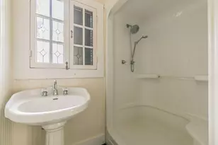 511 S Royall St, Palestine, TX 75801 - Photo 26