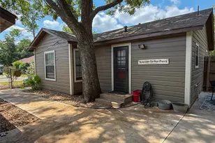 104 Dixon St, Cleburne, TX 76033 - Photo 4