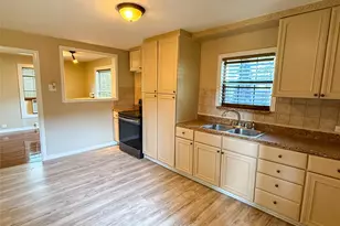 104 Dixon St, Cleburne, TX 76033 - Photo 10