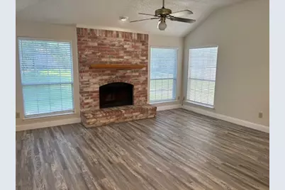 2200 Belton Drive, Arlington, TX 76018 - Photo 2